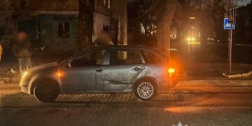 Зазнали травмувань дві жінки: у Миколаєві слідчі поліції встановлюють обставини автопригоди за участі легковика та пішоходів » Миколаївський Оглядач