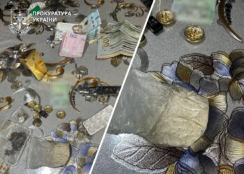 Амфетамін “з рук у руки”: у Жашкові викрили пару наркозбувачів