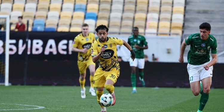 «Карпати» розгромили «Рух» у львівському дербі і збільшили власну безпрограшну серію