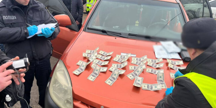 На Івано-Франківщині судитимуть організаторів схеми незаконного переправлення чоловіків за кордон