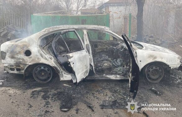 На Звенигородщині чоловік облив бензином будинок та авто колишньої дружини і підпалив їх