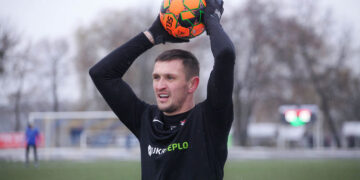 Нємчанінов звязався з болбоєм, із яким був конфлікт. Відбулася розмова