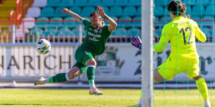 «Оболонь» та «Зоря» у суперрезультативному матчі продовжили свої безвиграшні серії