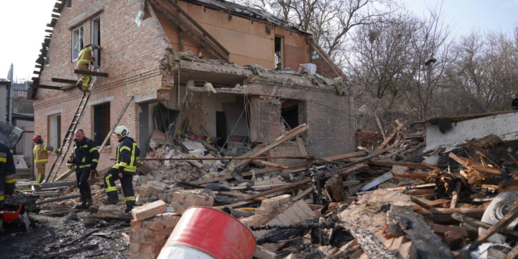 Постраждала родина Полтави потребує коштів на оренду житла