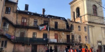 Російська атака у Львові: житловий будинок поруч із монастирем визнано аварійним