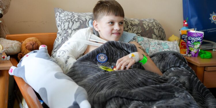 Стало відомо, як почувається 10-річний Владислав, врятований із кар’єру (ФОТО)