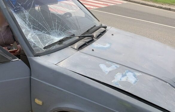 У Черкасах водій збив на “зебрі” жінку та підлітка