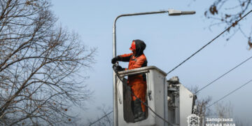 У Дніпровському районі Запоріжжя оновили зовнішнє освітлення на 13 вулицях | Новости Запорожья