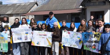 У Гощанську громаду повернувся звільнений з полону захисник Василь Новак