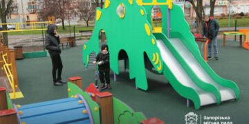 У Хортицькому районі Запоріжжя вандали псують Парку Героїв Національної гвардії України | Новости Запорожья