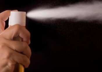 У Києві чоловік розпилив газ у заповненій маршрутці через відмову платити за проїзд