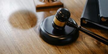 У Києві хлопці заробляли на замовленнях для росіян