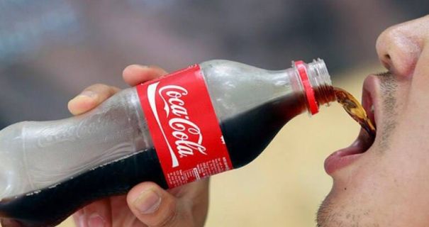 У Києві п’яний кур’єр випив колу прямо із замовлення клієнта