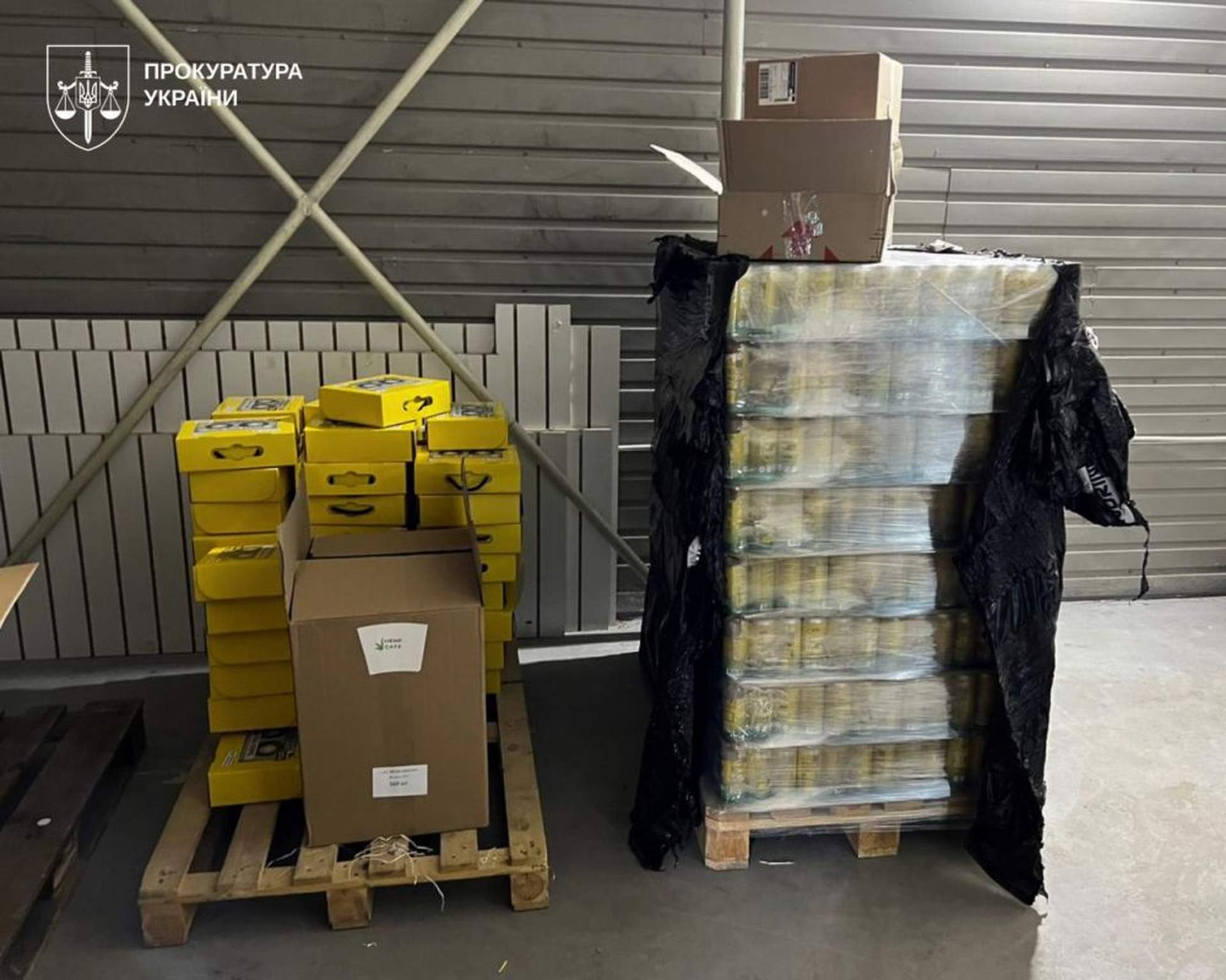 На Одещині поліцейські обшукали магазини фірми з журналістського розслідування