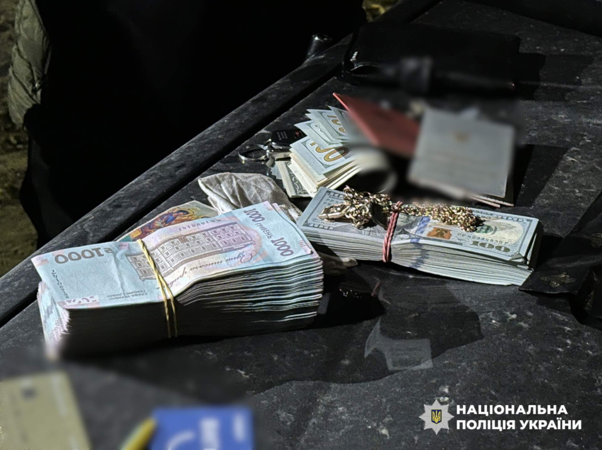 В Києві затримали одесита за організацію схеми продажу бронювання