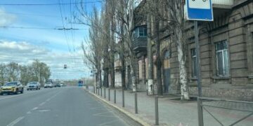Вихопив із рук мобільний у пасажира електротранспорту: у Миколаєві поліцейські затримали зловмисника за підозрою у вчиненні грабежу » Миколаївський Оглядач