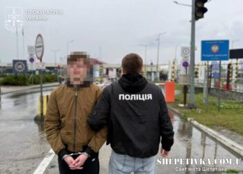 Викрито схему втечі ухилянтів за кордон: з Чехії екстрадували ізяславчанина, а його спільника зі Славути вже судили —Хмельнитчина