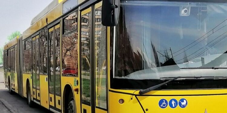 Автобус №18, Київ: маршрут, розклад руху, зупинки