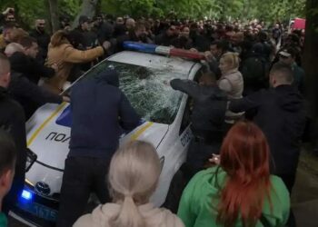 Поліція затримала трощильніка автівки поліцейських в Одесі :: Інтент :: Суспільно-політичне видання:: Регіональна мережа якісної журналістики