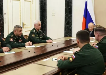 Путин сменил генералов, которым поручено захватить Донбасс | !