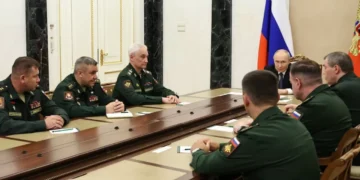 Путин сменил генералов, которым поручено захватить Донбасс | !