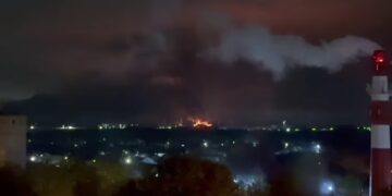 В Подмосковье после массированной атаки дронов горит крупнейшая нефтебаза региона | !