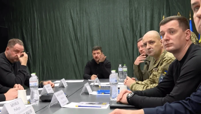 Володимир Зеленський на нараді в Херсоні / Володимир Зеленський